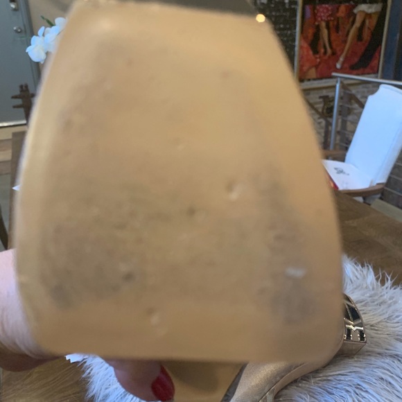 Golden pump - Picture 5 of 8